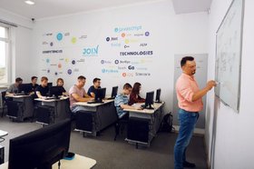 Фото АНО ДПО «АКАДЕМИЯ ТОП», автор неизвестен