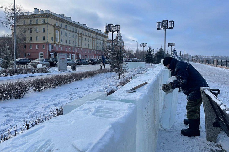 Лед для скульптур. Фото пресс-службы администрации Иркутска