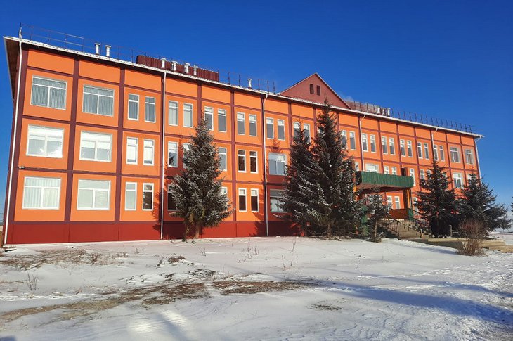 Корсукская школа. Фото с сайта правительства Иркутской области