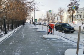 Уборка снега. Фото пресс-службы администрации Иркутска
