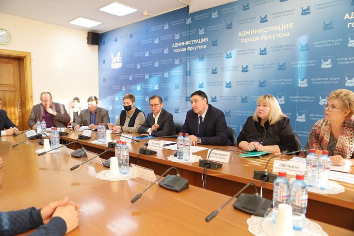 Встреча с жителями. Фото пресс-службы администрации Иркутска