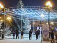 В начале декабря праздничными огнями засиял сквер Кирова.
