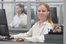 Оператор контакт-центра. Фото пресс-службы «Иркутскэнергосбыта»