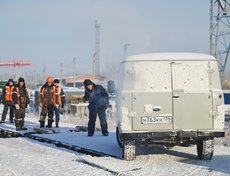 18 декабря в Иркутске и Братске началась погрузка на железнодорожные платформы второй крупной партии, в которую войдёт более 40 машин.