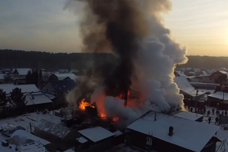 Пожар в Маркова. Скриншот видео очевидцев