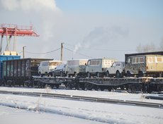 Из Иркутской области в Донбасс передадут 60 машин для бойцов СВО.
