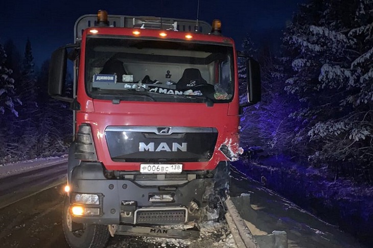 Автомобиль после ДТП. Фото пресс-службы ГУ МВД России по Иркутской области