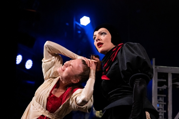 Фото Анастасии Токарской, dramteatr.ru
