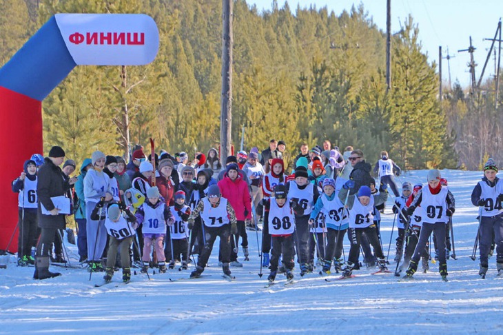 Забег на лыжах. Фото пресс-службы «Газпром добыча Иркутск»