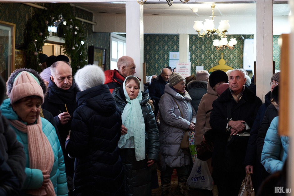Утром 19 января православные верующие собрались в Александро-Невском храме на Якоби, 3.