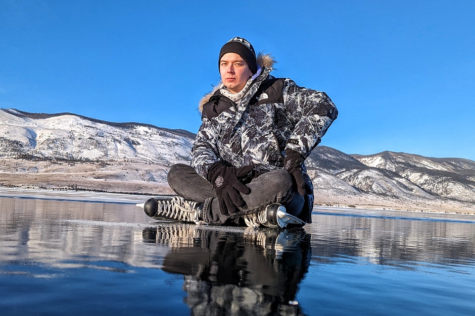 На Байкале ребятам удалось покататься на коньках