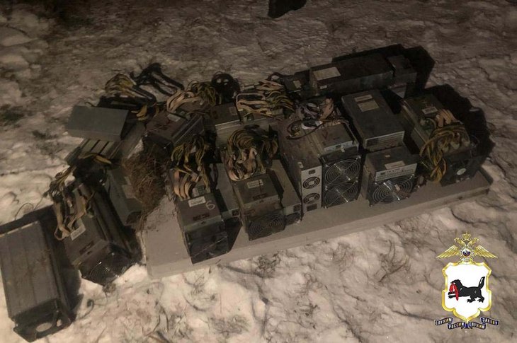 Майнинговое оборудование. Фото ГУ МВД России по Иркутской области