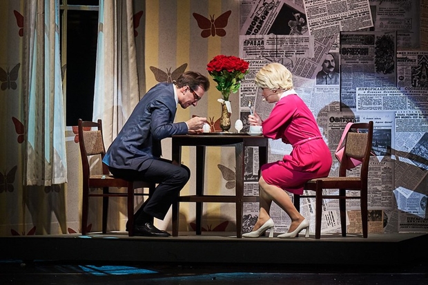 Сцена из спектакля «Формула Гайдая». Фото Маргариты Романовой