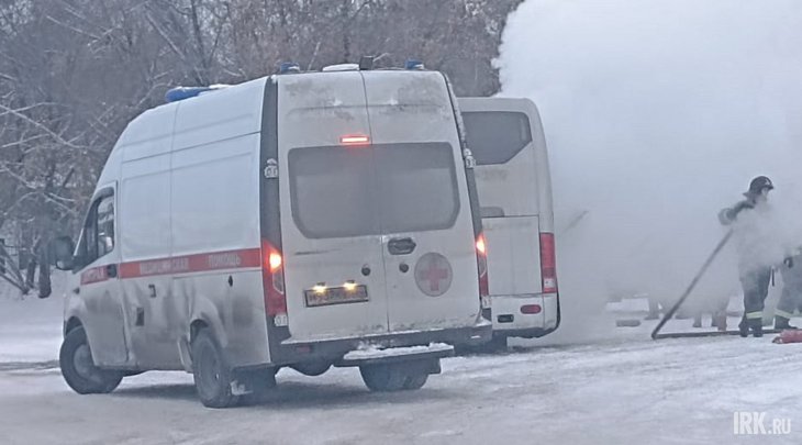 Автобус на Седова. Фото Алексея Коршунова