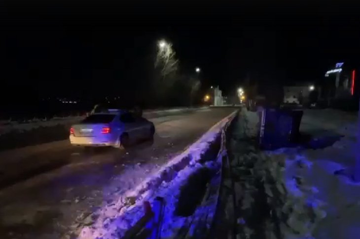 Место ДТП. Скриншот видео пресс-службы ГУ МВД России по Иркутской области