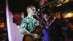 Группа «КонтраБанда» в Harat's Pub в 130-м квартале