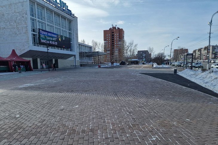 Общественной пространство около центра «Братск – Арт». Фото пресс-службы прокуратуры Иркутской области
