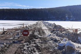 Переправа. Фото пресс-службы ГУ МЧС России по Иркутской области