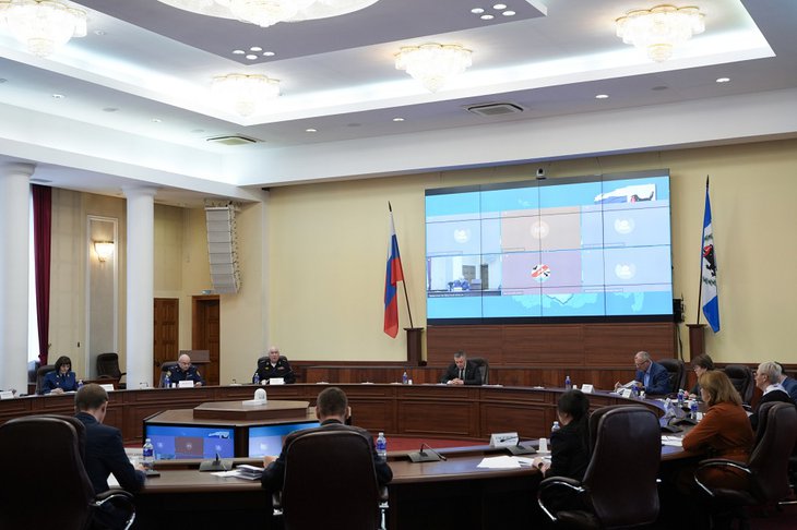 Совещание. Фото пресс-службы правительства Иркутской области