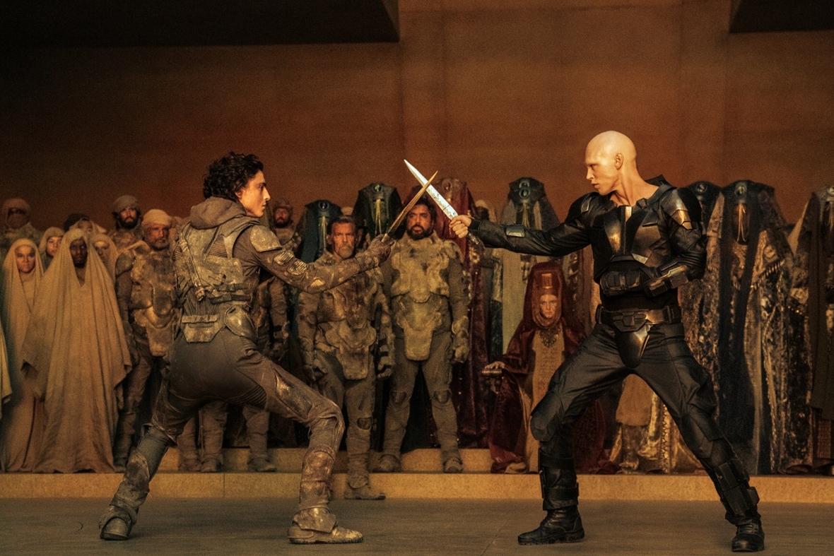 Прибытие на Арракис безжалостного Фейд-Рауты Харконнена ставит Пола перед сложным выбором. Прибытие на Арракис безжалостного Фейд-Рауты Харконнена ставит Пола перед сложным выбором.