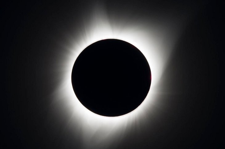 Солнечное затмение. Фото NASA