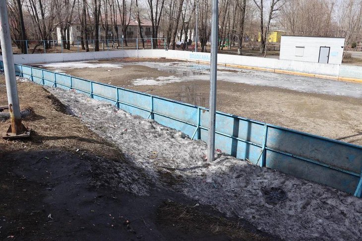 Старый хоккейный корт в Жилкино. Фото из телеграм-канала Светланы Кузнецовой