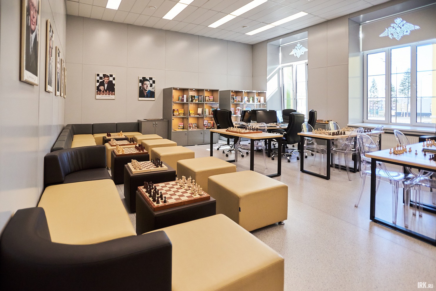 Ещё один кабинет оборудован для игры в шахматы.