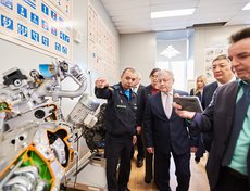 Знание технической части - важное в образовании суворовцев.