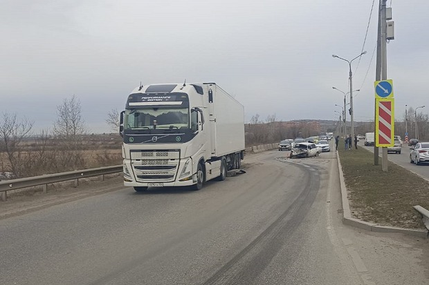 Место аварии. Фото пресс-службы ГУ МВД России по Иркутской области