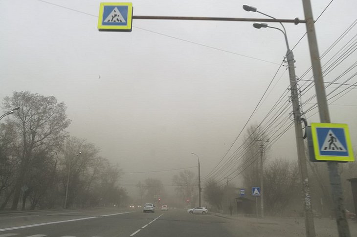 Пыльная буря в Иркутске. Фото из соцсетей