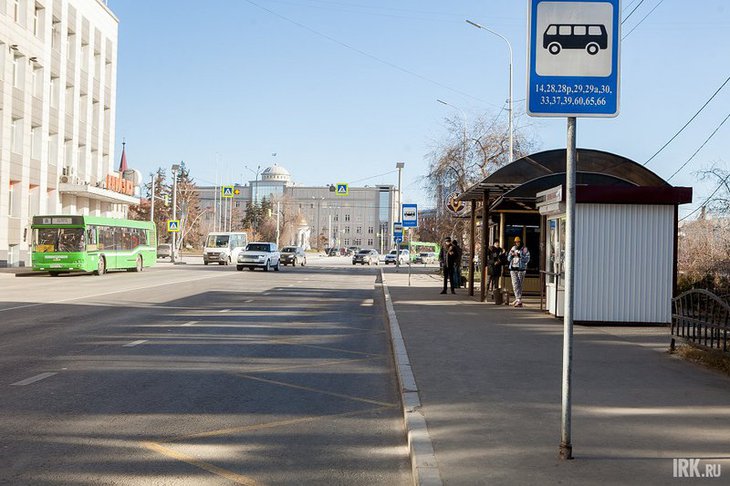Автобусная остановка в Иркутске. Фото IRK.ru