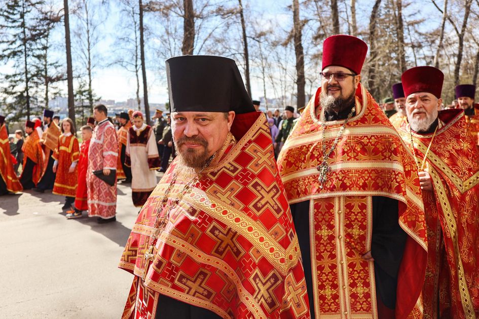 Пасхальный крестный ход в Иркутске