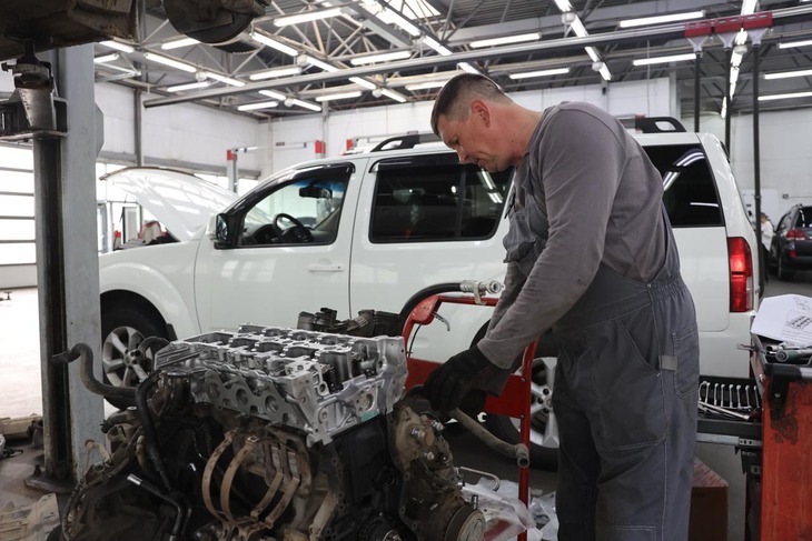 Автосалон. Фото ГК «Агат-Авто»