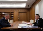 Игорь Кобзев и Ирек Файзуллин. Фото пресс-службы правительства Иркутской области