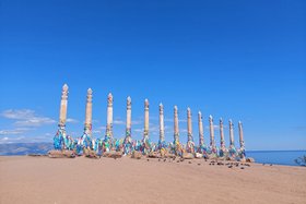 13 сэргэ на Ольхоне. Фото Екатерины Емелиной, IRK.ru
