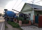 Бетономешалка врезалась в дом. Фото Госавтоинспекции Иркутской области