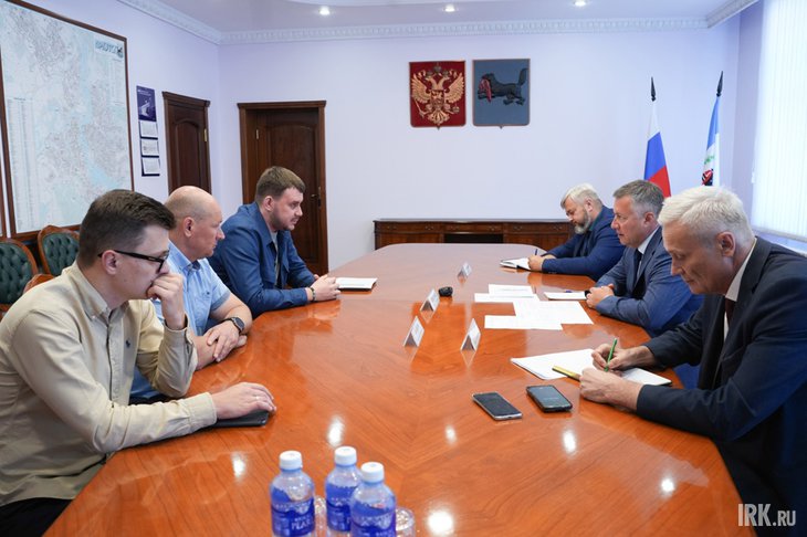 Обсуждение подготовки к чемпионату в Иркутске. Фото пресс-службы правительства региона