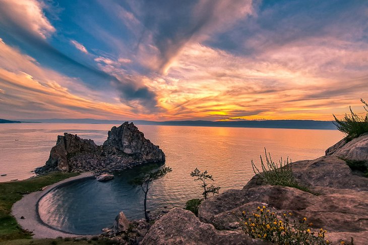 «Скала Шаманка на закате». Фотография Виктора Сёмушкина