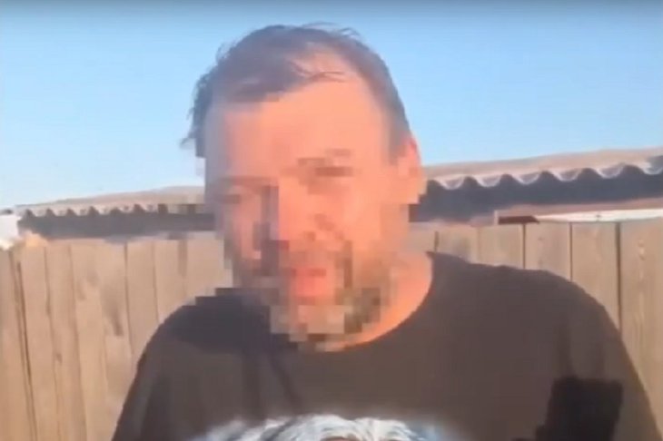 Задержанный мотоциклист. Скриншот видео пресс-службы Госавтоинспекции Иркутской области