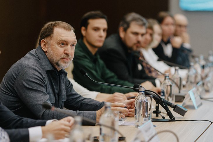 Встреча общественников и Олега Дерипаски в Иркутске. Автор фото Сергей Антипин