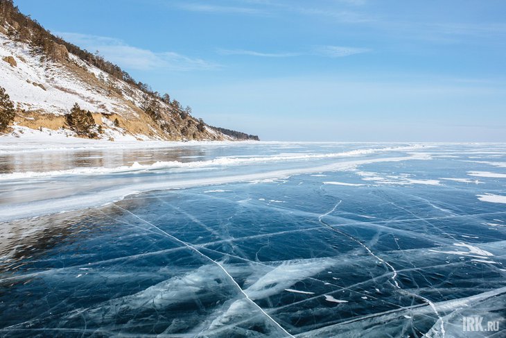 Лед Байкала. Фото из архива IRK.ru