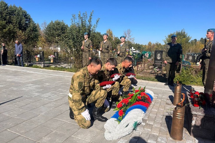 Открытие Аллеи славы. Фото с сайта администрации Ангарска