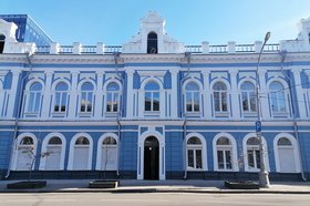 Отремонтированное здание на перекрестке Карла Маркса и Фурье. Фото Ольги Фонарёвой, IRK.ru
