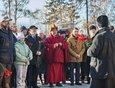 В шествии приняли участие представители власти Иркутска и Иркутской области, национально-культурных центров, общественности, различных конфессий.