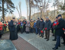 У каждого из мемориалов выступили представители конфессий.