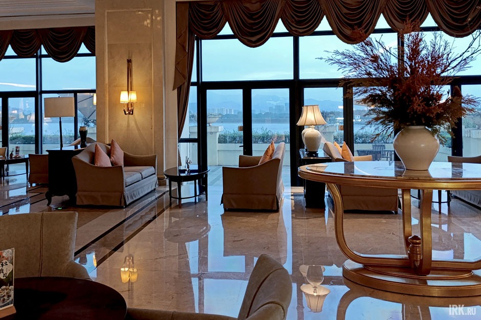 Вид на озеро