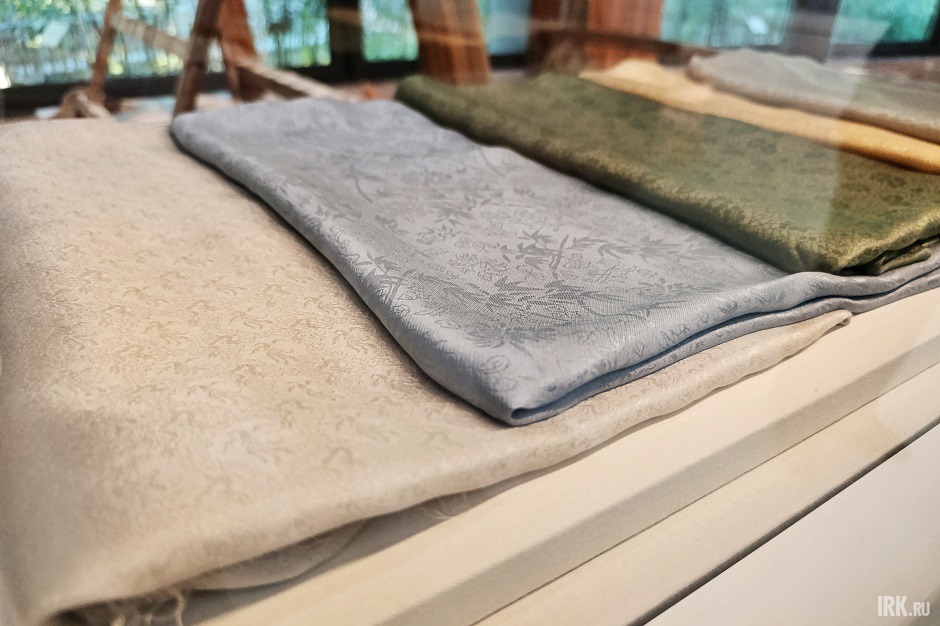 Шелковые ткани