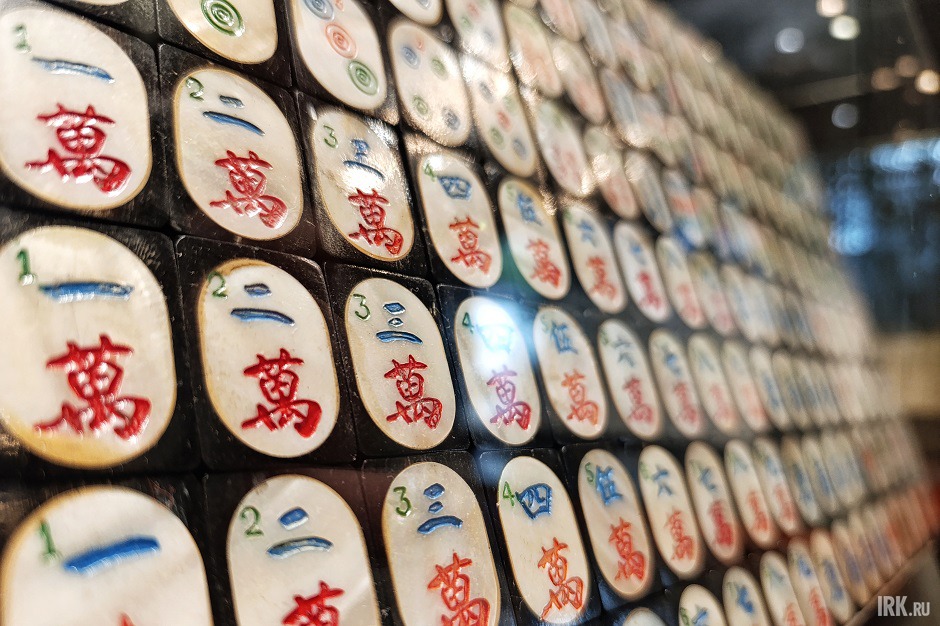 Плитки для игры в маджонг из перламутра