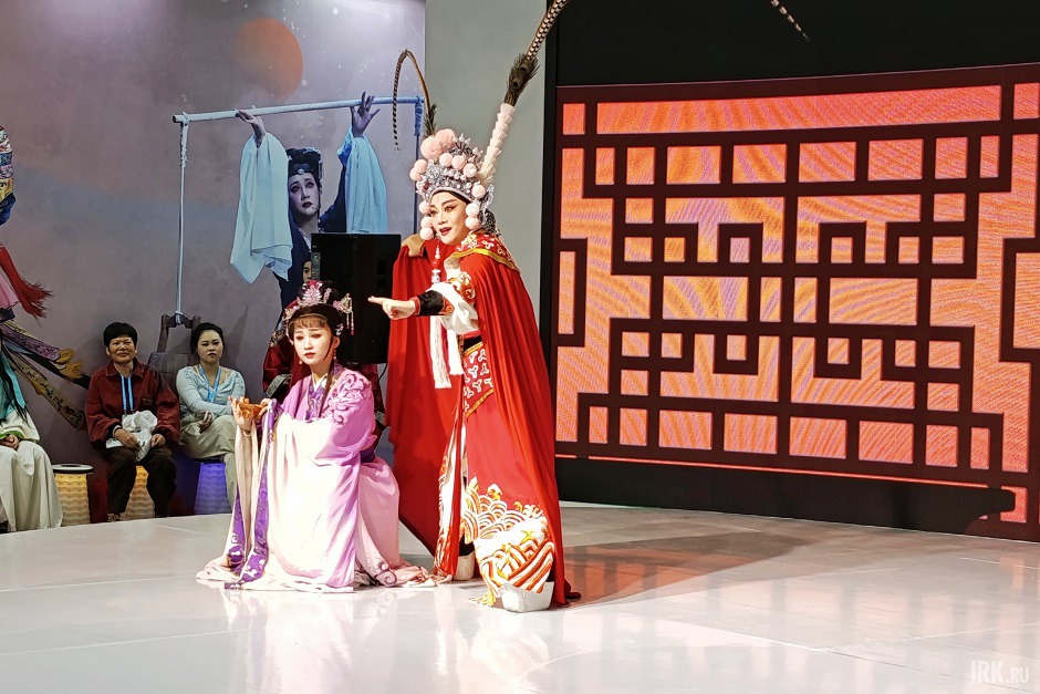 Актеры китайской оперы