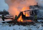 Пожар в поселке Нукутского района. Фото пресс-службы ГУ МЧС России по Иркутской области